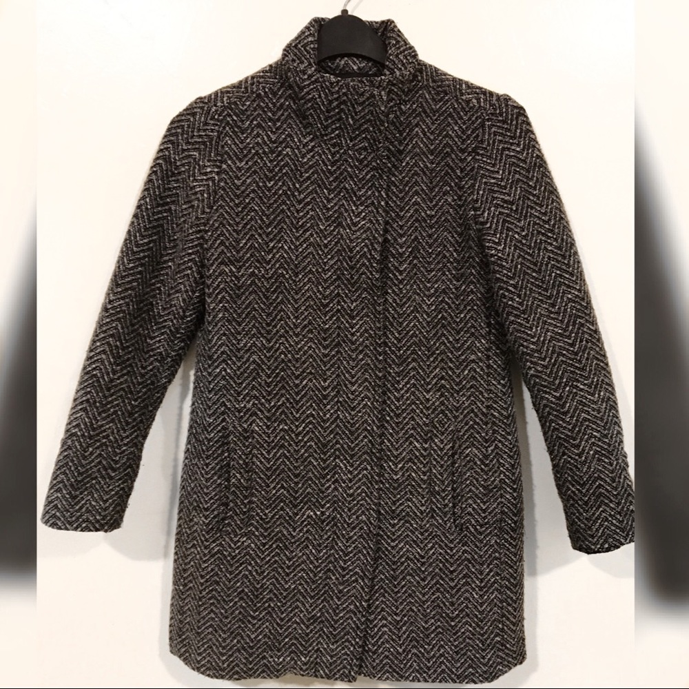 痢Banana Republic Funnel Neck Coat